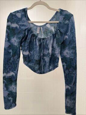 Urban Outfitters Out from Under Blue Tie-Dye Long Sleeve Scoop Neck Women's Top